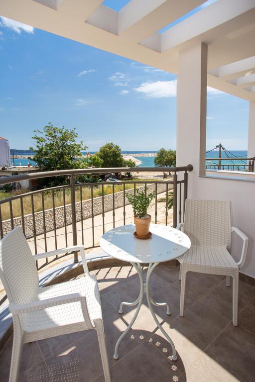 לימנריה The Five Keys Apartments מראה חיצוני תמונה